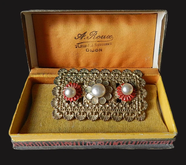 Vintage broche Art Déco Rose en laiton dorée, ornée d
