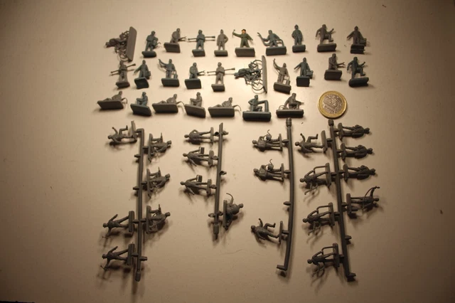 Heller 49655 – Maquette Personnel Luftwaffe 1/72 – 48 Figurines à Peindre – Seconde Guerre Mondiale
