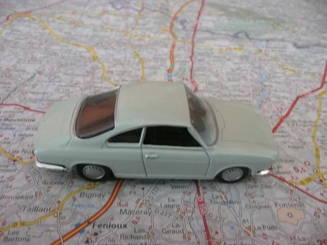 Norev 1/43 – Coupé Simca 1500 – Vert Turquoise – Miniature D'occasion En Boîte