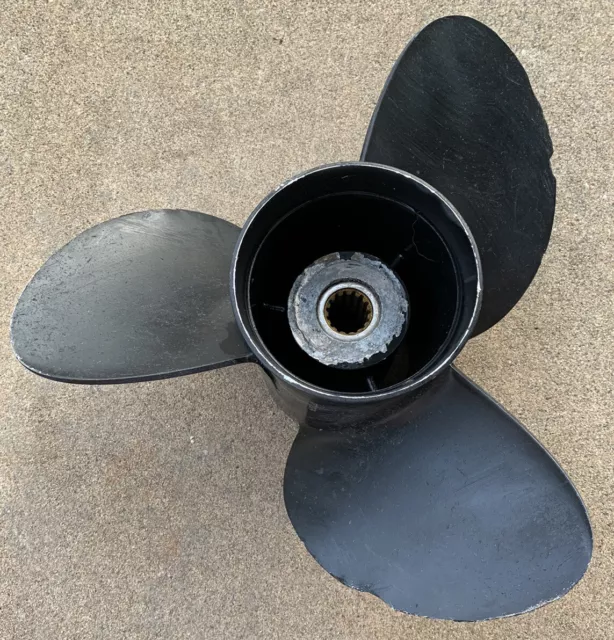 Solas 3 Blade Boat Propeller 14.5” X 19 Pitch 15 Spline
