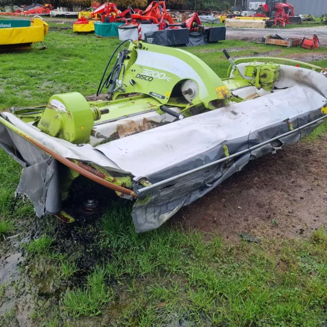 Claas Disco 3200 Mower Dismantling