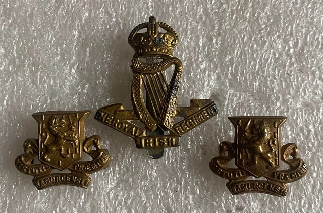 ORIGINAL WW1 ROYAL Welsh Fusiliers Regiment Cap Badge FIRST PATTERN