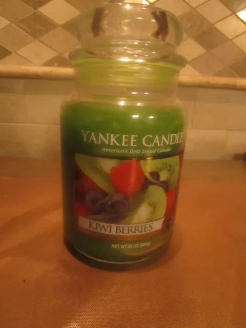 Yankee Candle Retired VINEYARD~ Fruit ~ Large 22 oz.~ WHITE LABEL~ RARE  ~NEW