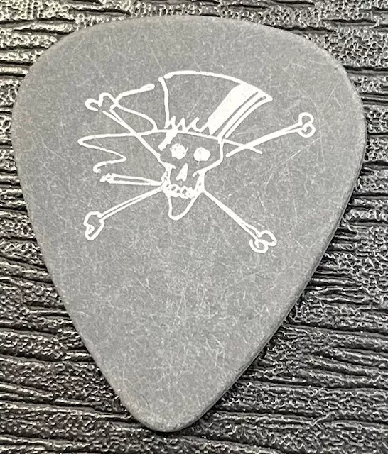 Slash's Snakepit / Guns N Roses / Slash / Tour Guitar Pick