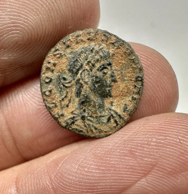 FREE SHIP- Emperor Constantius II (337-361AD) AE4
