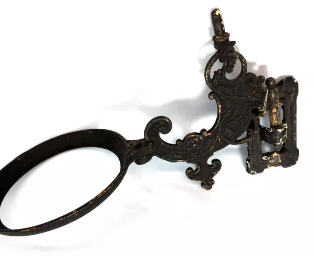 Antique Cast Iron Oil Lamp Lantern Swing Arm Ornate Wall Mount Holder and bracke