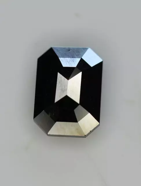 1.50Ct Nero Lungo Smeraldo Diamante Naturale Trattato Sfuso Lucidato 2