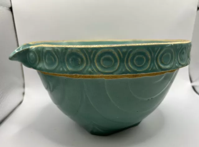 Yellow Ware mixing bowl With Pour spout Swirl Edge Turquoise Blue Vintage 9” Dia