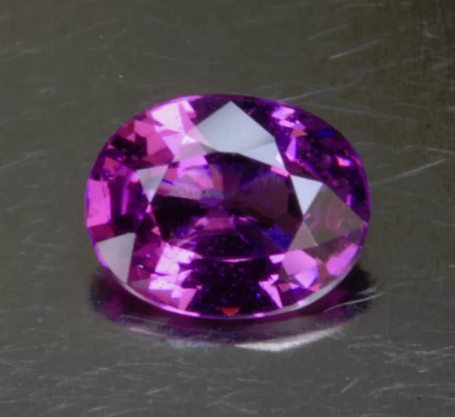 RHODOLITH / RHODOLITE    super  Farbe  "Magenta"   1,30 ct