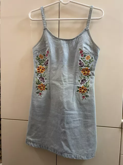 Forever 21 Women's Blue Denim Floral Embroidered Sleeveless Sheath Dress Size S