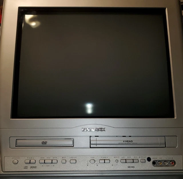 MAGNAVOX 20& CRT TV DVD VCR Combo 20MC4304 Retro Gaming vcr not working