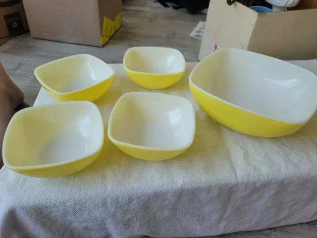 Pyrex Chip & Dip Hostess Square Bowl Yellow 515B & 410 (x4) 12oz Ovenware (7C)