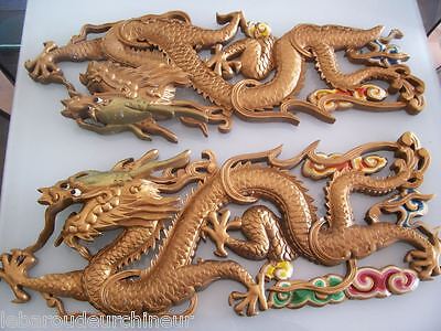 Deux plaques dragon. Asie