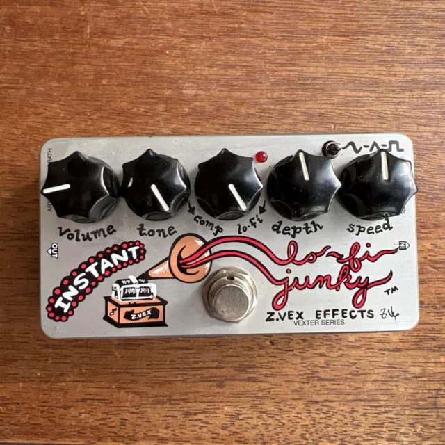 ZVEX Effects - Instant Lo-Fi Junky -compressor & chorus pedal - Original box etc