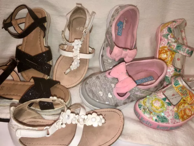 Toddler shoes sizes 25 and 26. Mix of winter and summer shoes.  3