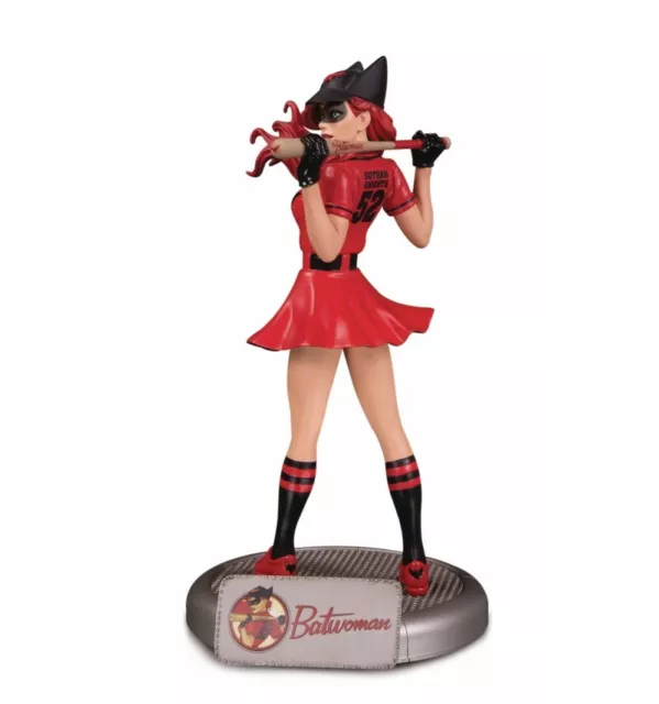 Dc Collectibles - Bombshells - Batwoman - Away Uniform - 25 CM