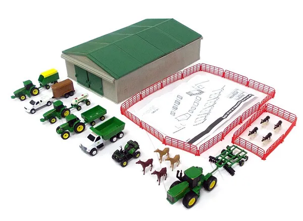 Ertl 46276 1/64 Scale John Deere 70-Piece Farm Playset