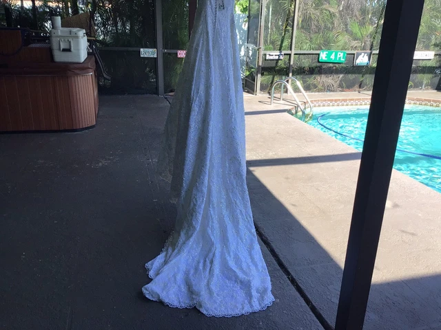 NWT Style 9690 Jacquelin Wedding Dress  Size 6 Ivory Embroidery Beaded
