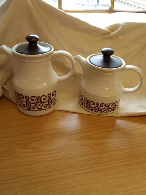 1027. Bilton Celtic Knot Ceramic Teapot And Coffee Pot.