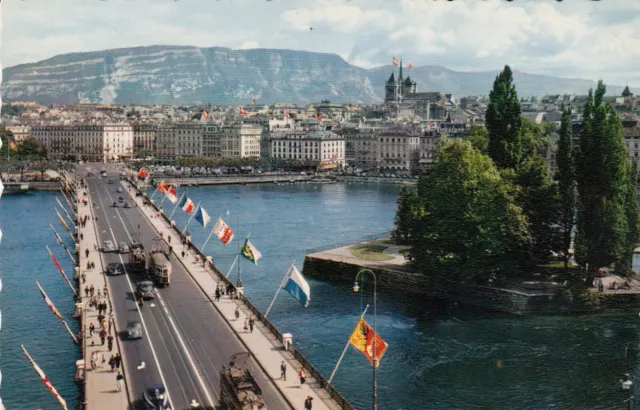 AK: Genève - L'Ile J.-J. Rousseau et le Pont du Mont Blanc