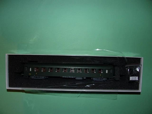 LS MODELS VOITURE voyageurs 1ière classe OCEM vert MW40203 NEUF et RARE