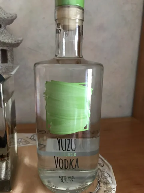 Yuzu flavoured  Vodka 0,7 L Wodka 700ml Flasche Japan style