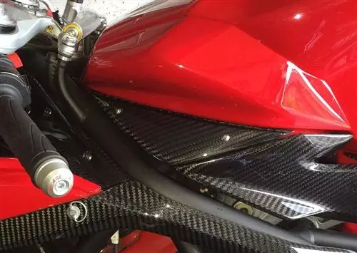 MH Carbon Tank Seitenteile Passend für MV Agusta F4 R RR 2010 1000