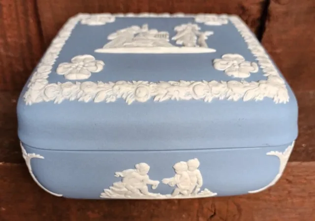 Wedgwood Jasperware white on blue square lidded trinket/ring box