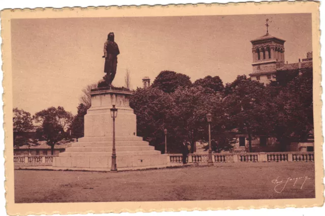 VALENCE - Statue du Général Championnet   (F8906)