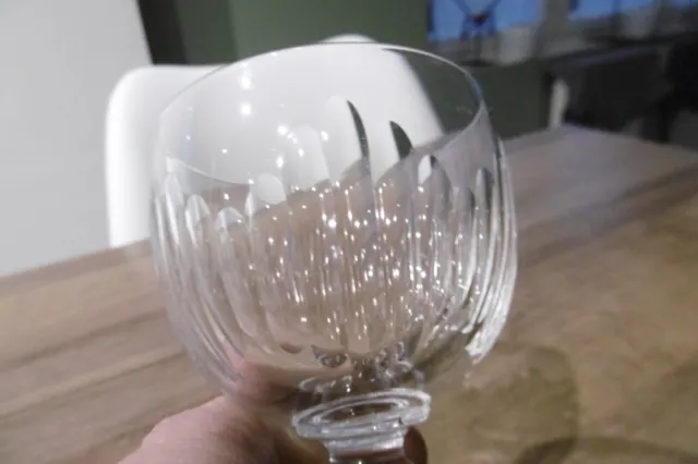 Ancien verre à vin rouge blanc cristal signé Saint Louis modèle Liane à l'unité 3