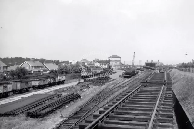 PHOTO BR British Railways Station Scene - CROMER HIGH 1960 2