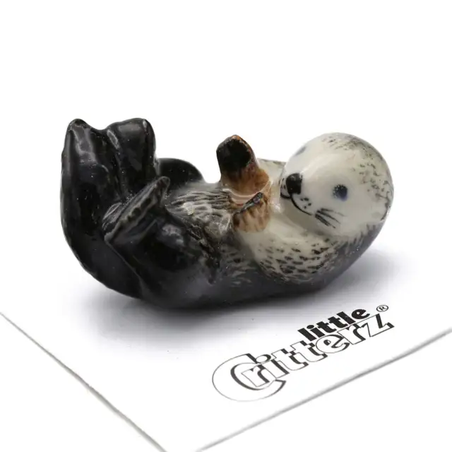 Little Critterz Black - Sea Otter "Hammer" - Miniature Porcelain Figurine