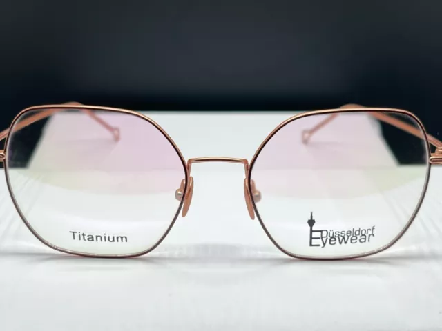 Brille Brillengestell Damenbrille Titan Trend 2023 - Düsseldorf Eyewear Flinger