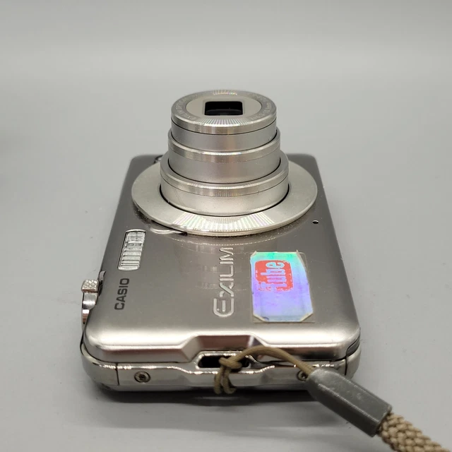 Casio Exilim EX-S10 10,1 megapixel morti testati argento 14