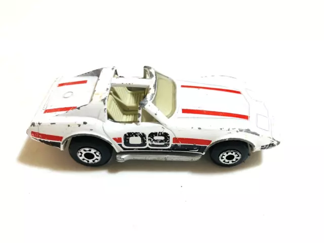 Matchbox Superfast Chevrolet Corvette 1979 diecast Stingray 1.64 car Classic