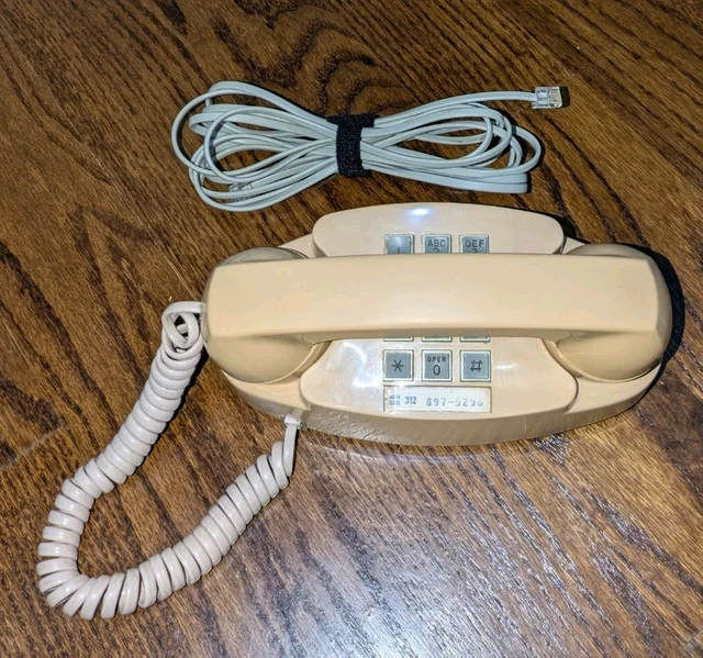 BELL SYSTEM THE Princess Phone Western Electric Touch Tone Creme Tan ...