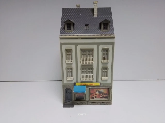 FALLER HO Maison D'angle Bleue - Maquette Bâtiment Monté Pour Décor De Ville Miniature