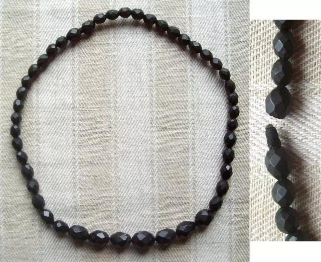 ALTE SCHWARZE KETTE - TRAUERSCHMUCK - JETT - GAGAT - 39 cm ALTE SCHWARZE KETTE - TRAUERSCHMUCK - JETT - GAGAT - 39 cm