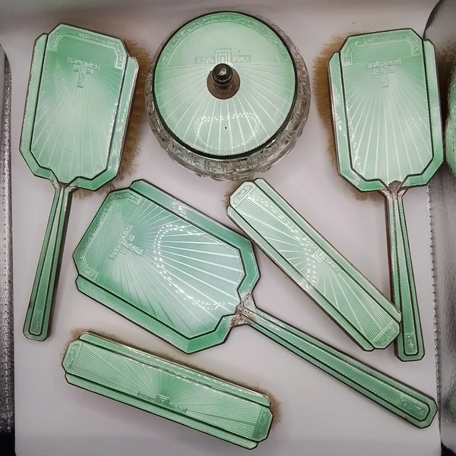 Vintage Antique Art Deco 1930 Sterling Silver Guilloche Green Enamelled Six Vani
