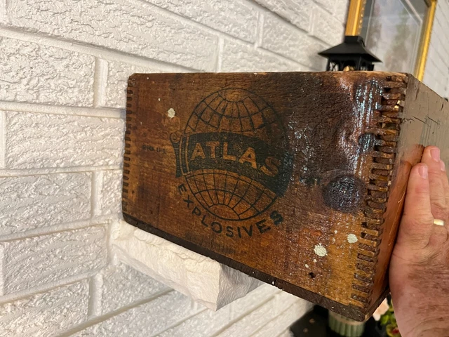 Antique Atlas Powder Wilmington Delaware Giant Gelatin High Explosives crate 3