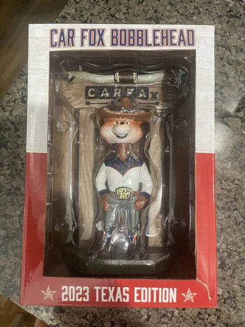 NIB EXCLUSIVE LAS Vegas CARFAX Car Fox Bobblehead 2020 Elvis 7” X