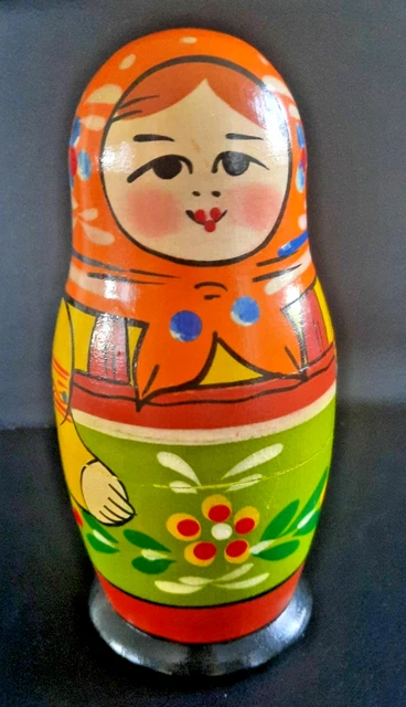 POUPEES RUSSES AVEC BRÛLAGE - ARTISTE VINOGRADOVA POUPEES RUSSES AVEC BRÛLAGE - ARTISTE VINOGRADOVA