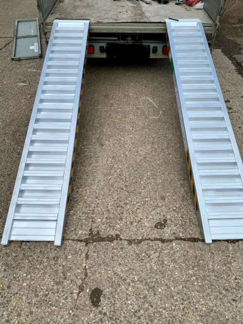 Aluminium Loading Ramps Heavy Duty 4 Ton 2.5m Long Pair, Includes VAT & Delivery