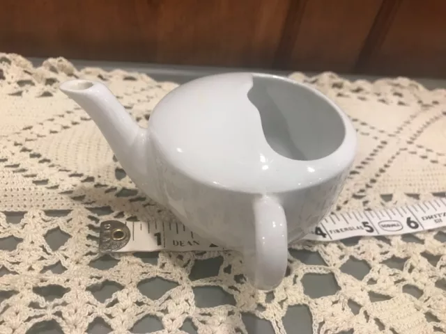 1900 Antique Medical Porcelain InvalidInfant Feeder Pap Boat Curve Top Eng Whie