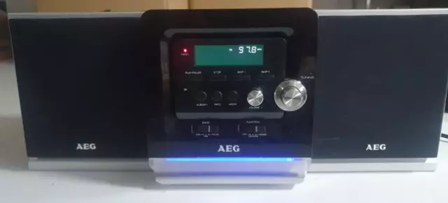 AEG MC 4428 CD Stereo Musikanlage Kompaktanlage DEFEKT Radio MP3 CD