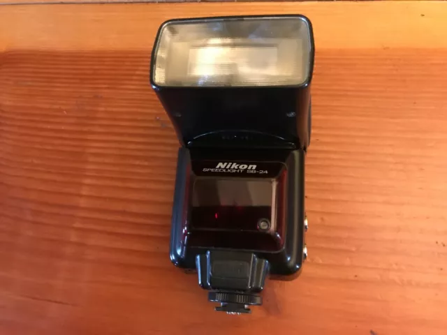 Nikon speedlight sb-24 flach avec connectique et mode d'emploie