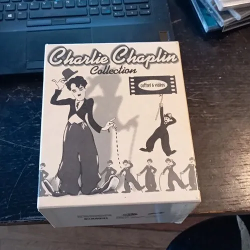 charlie chaplin collection coffret 4 VHS K7 vidéo cassettes