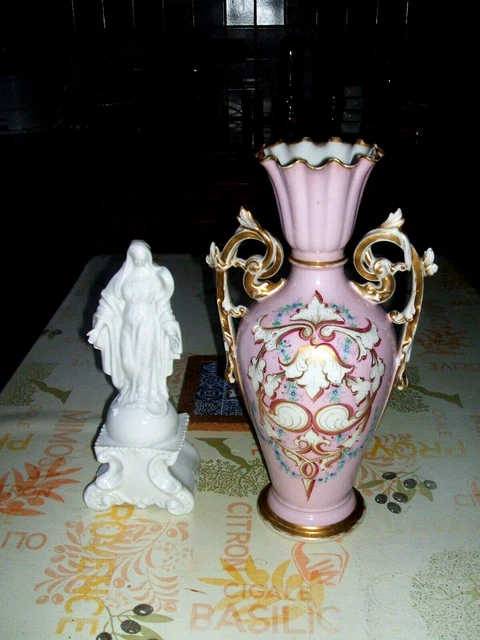 vase d,eglise +vierge