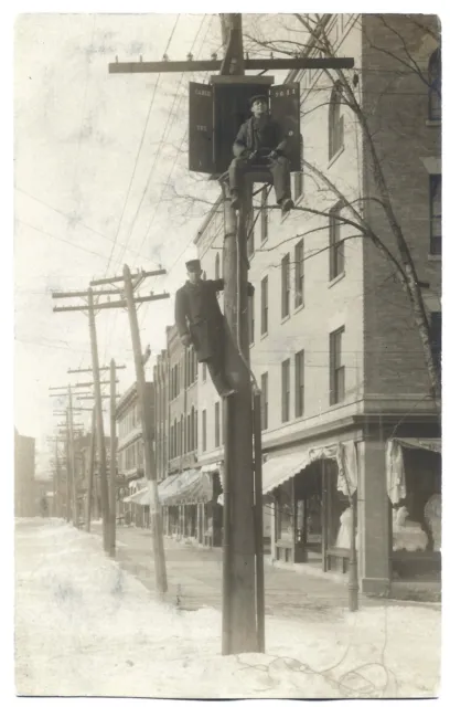 Telephone Telegraph Workers 1910´s - RPPC - Social History - Photo Postcard