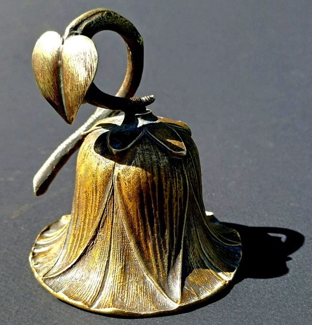 Cloche Ancienne En Bronze - Style Napoléon III - Objet D'art Populaire Français